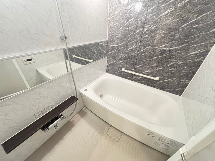 NOVA知事公館前の物件内観写真