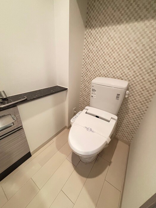 NOVA知事公館前の物件内観写真