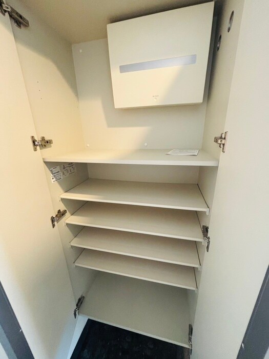 NOVA知事公館前の物件内観写真