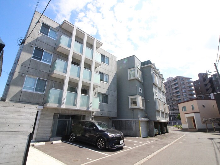 アクア美園の物件外観写真