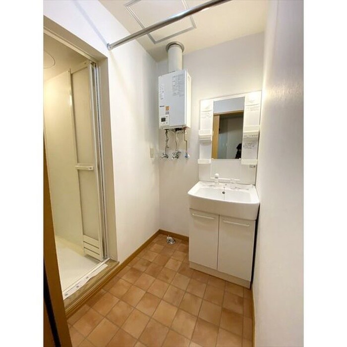 Ｕｒｉｚｕｎ　Ａｐｔ．の物件内観写真