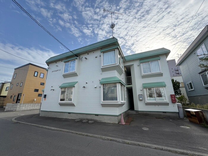 カーサチェリベⅡの物件外観写真