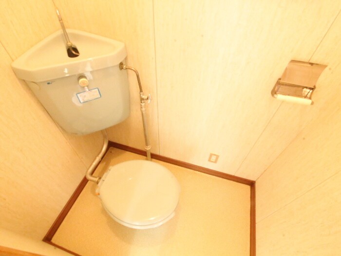 ホワイトハウス西岡の物件内観写真