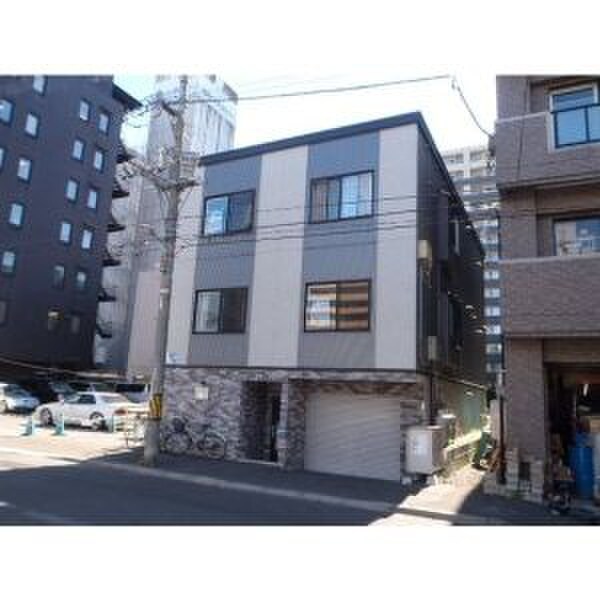 グランソレイユ南１条の物件外観写真