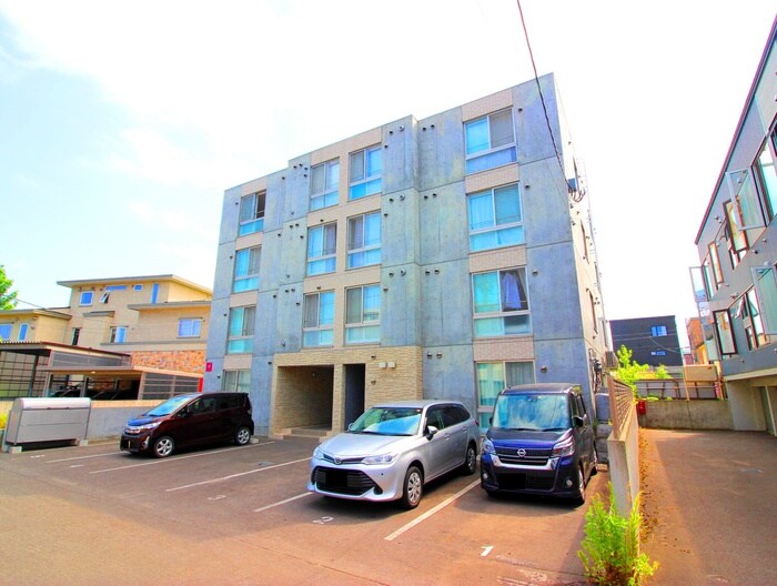 ブロッサム琴似の物件外観写真