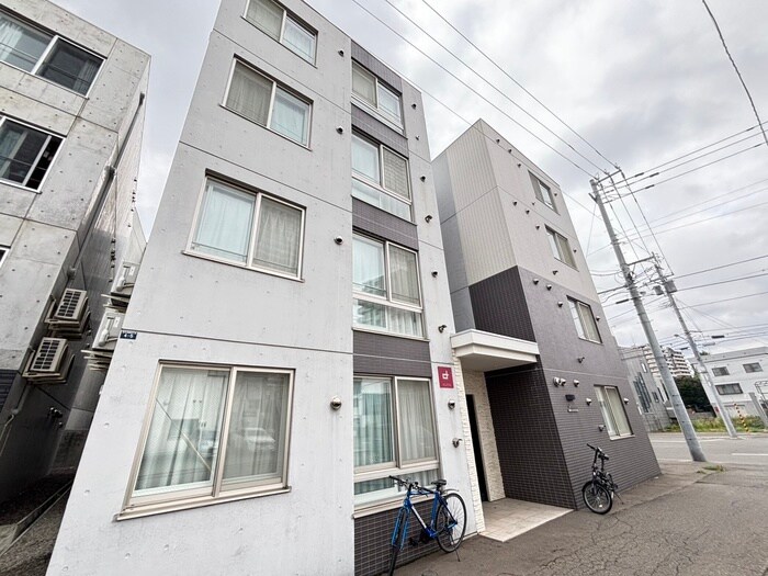 ルアーナ円山の物件外観写真