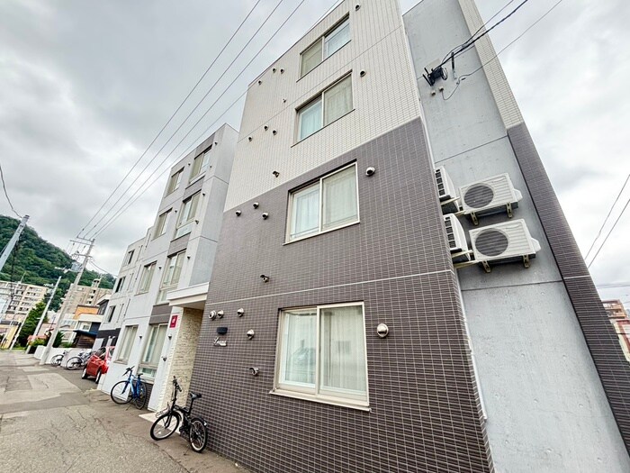 ルアーナ円山の物件外観写真