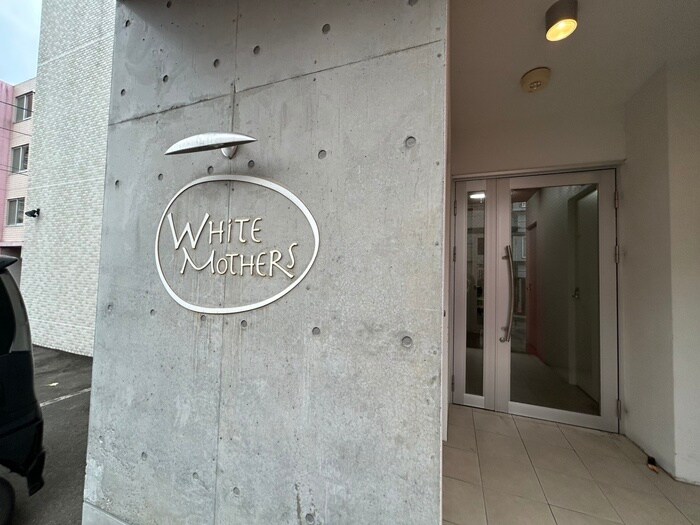 White Mothersの物件外観写真