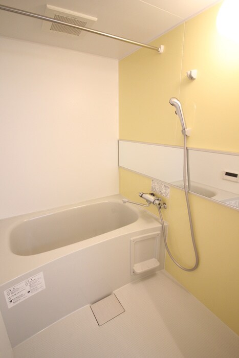 カレラ緑丘の物件内観写真