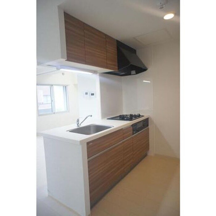 スペチアーレ伏見の物件内観写真