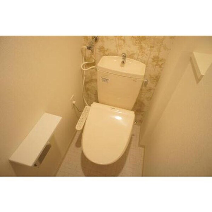 スペチアーレ伏見の物件内観写真