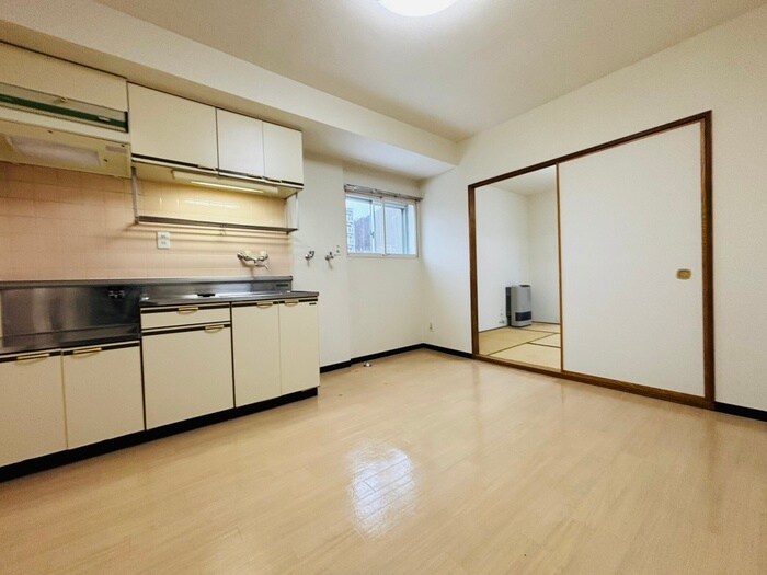 メゾン丸惣河関２４の物件内観写真