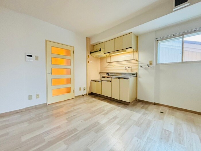 メゾン丸惣河関２４の物件内観写真