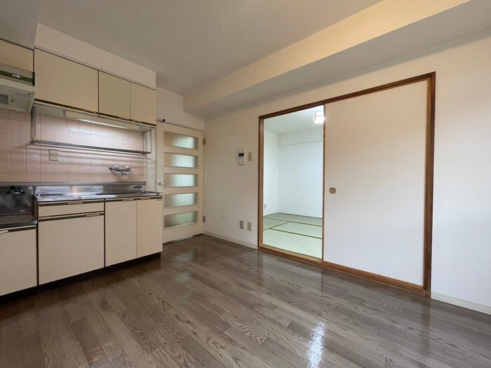 メゾン丸惣河関２４の物件内観写真