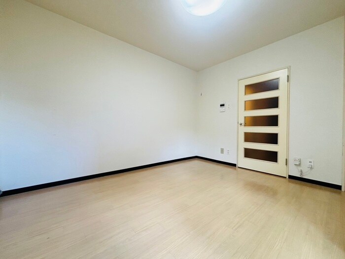 メゾン丸惣河関２４の物件内観写真