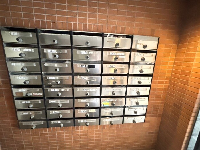 メゾン丸惣河関２４の物件外観写真