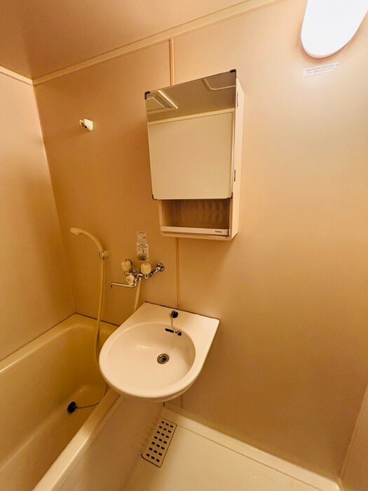 メゾン丸惣河関２４の物件内観写真