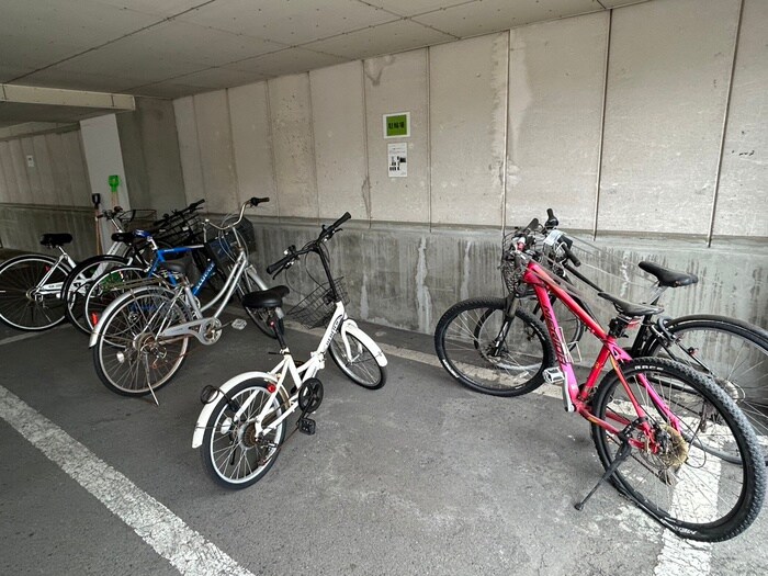 パ－クハイツ２４の物件外観写真