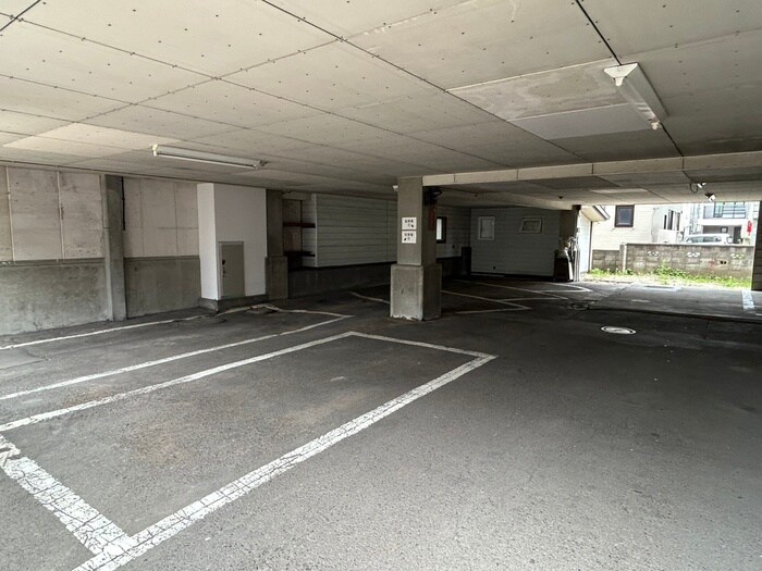 パ－クハイツ２４の物件外観写真