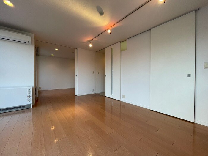 ＩＮＦＩＮＩＴＹ２２の物件内観写真