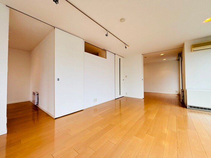 ＩＮＦＩＮＩＴＹ２２の物件内観写真