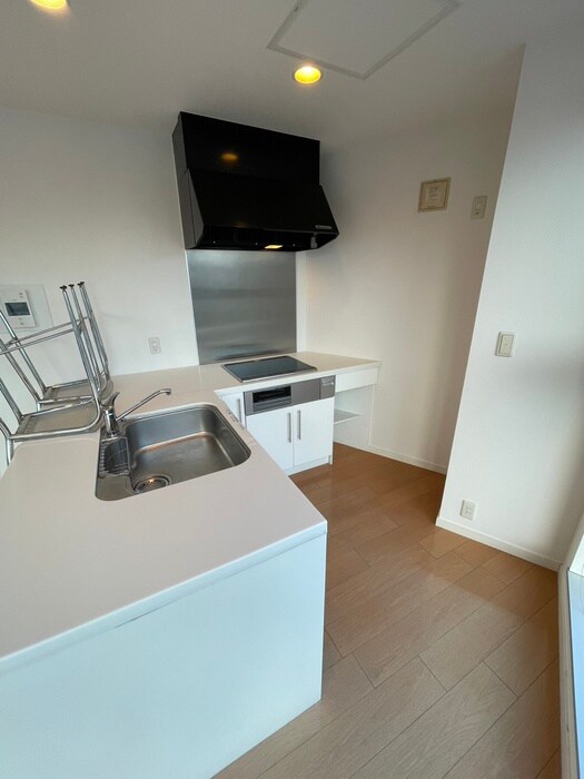 ＩＮＦＩＮＩＴＹ２２の物件内観写真