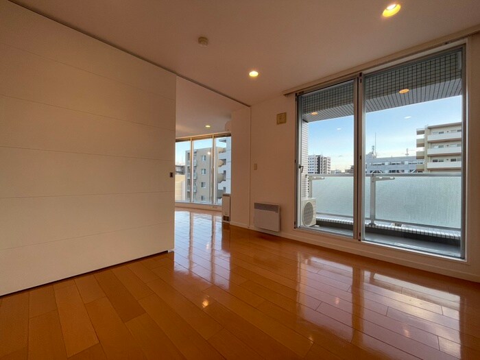 ＩＮＦＩＮＩＴＹ２２の物件内観写真