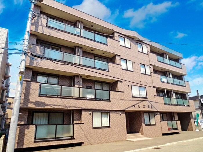 ベルグ凌雲の物件外観写真