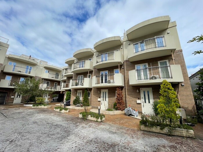 スターゲート伏見の物件外観写真