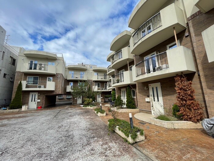 スターゲート伏見の物件外観写真