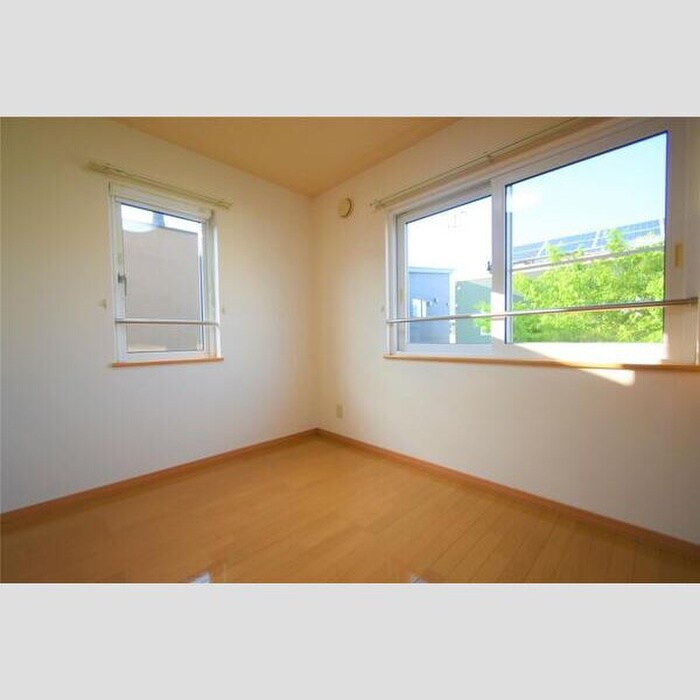 ルミエール宮の森２－８の物件内観写真