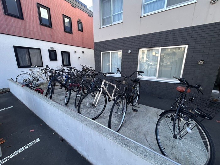 Elle Cube学園前の物件外観写真