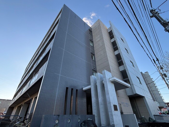 イーストウォールの物件外観写真