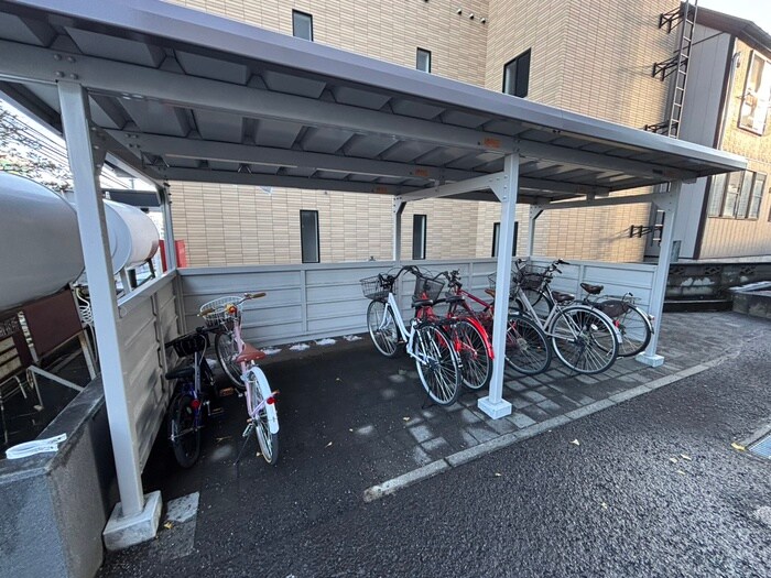 イーストウォールの物件外観写真