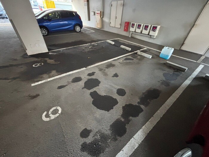 イーストウォールの物件外観写真