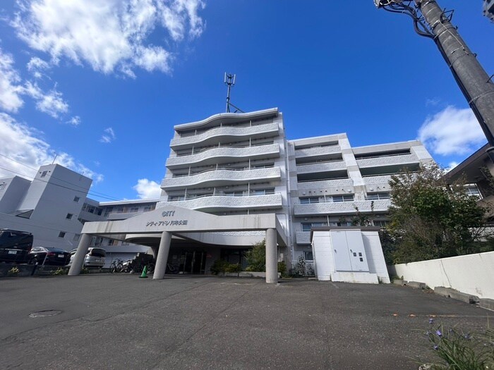 シティアドレ月寒公園の物件外観写真