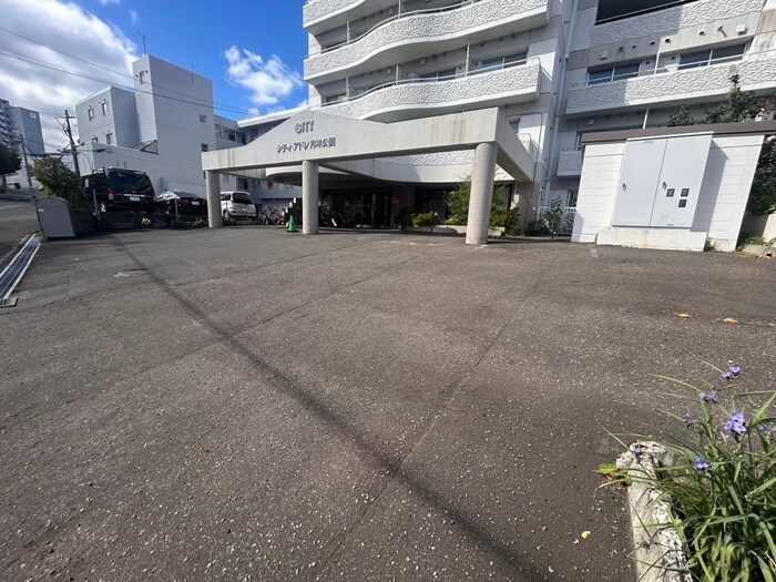 シティアドレ月寒公園の物件外観写真