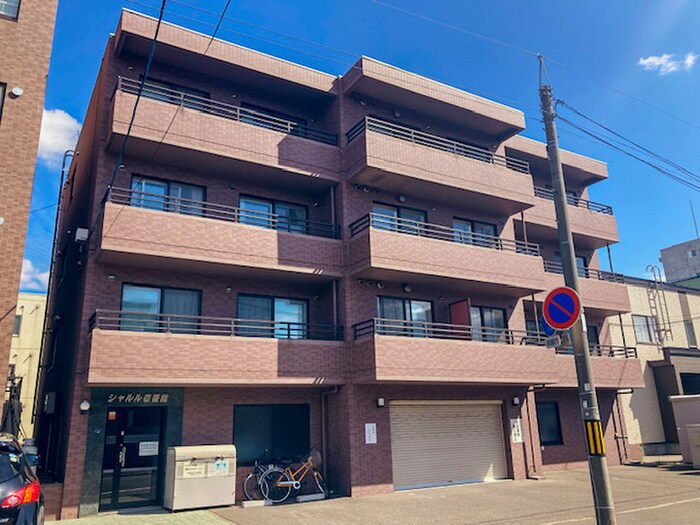 シャルル壱番館の物件外観写真