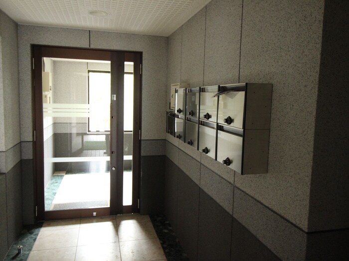 シャルル壱番館の物件外観写真