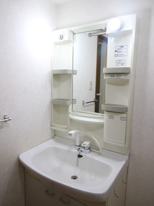 シャルル壱番館の物件内観写真