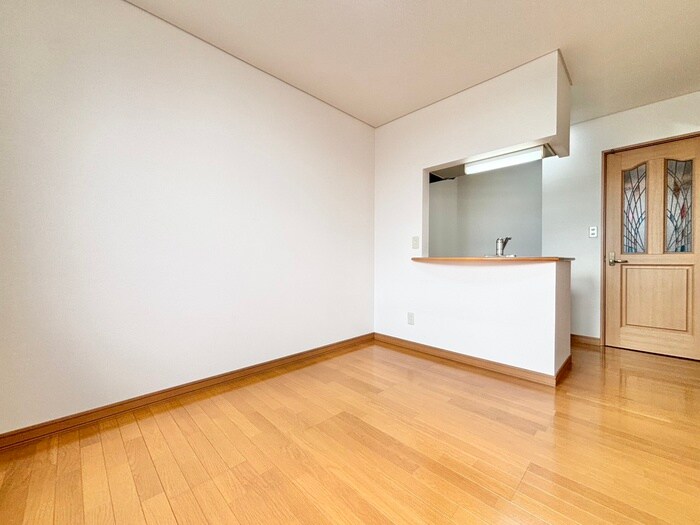 ＣＯＬＬＩＮＳ・４２の物件内観写真