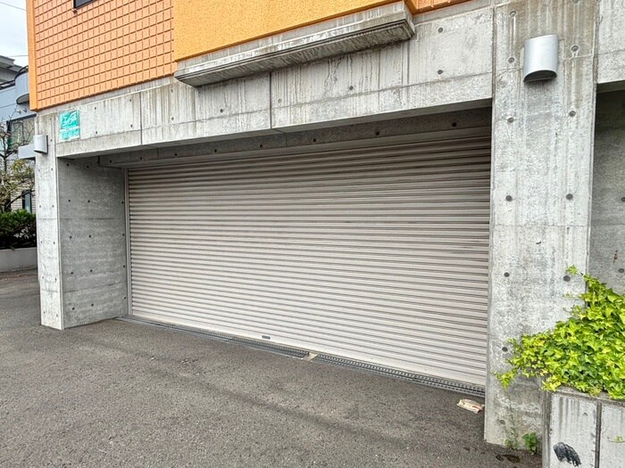 ＣＯＬＬＩＮＳ・４２の物件外観写真