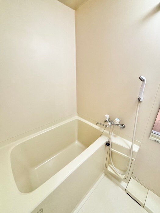 ＣＯＬＬＩＮＳ・４２の物件内観写真