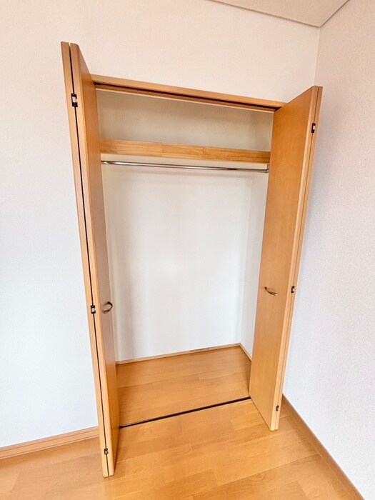 ＣＯＬＬＩＮＳ・４２の物件内観写真