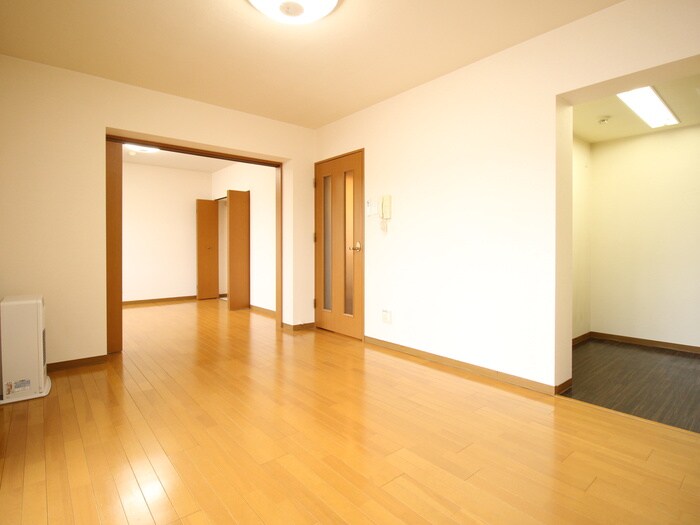 プレシャスコ－ト２１の物件内観写真