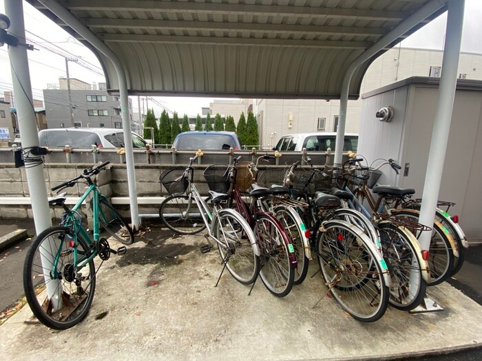 プレシャスコ－ト２１の物件外観写真