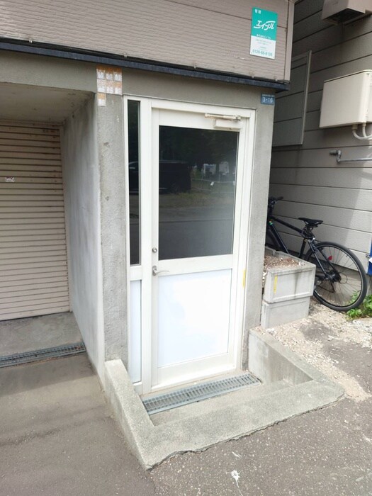 ロイヤルロ－ドの物件外観写真