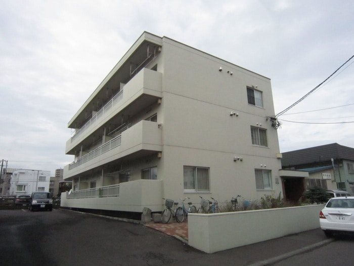 ウエスト２４の物件外観写真