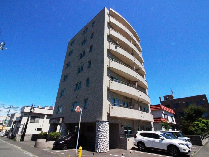 ｄｏｕｘ 恵雅の物件外観写真