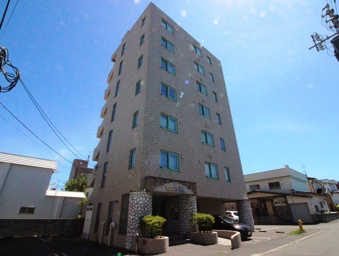 ｄｏｕｘ 恵雅の物件外観写真